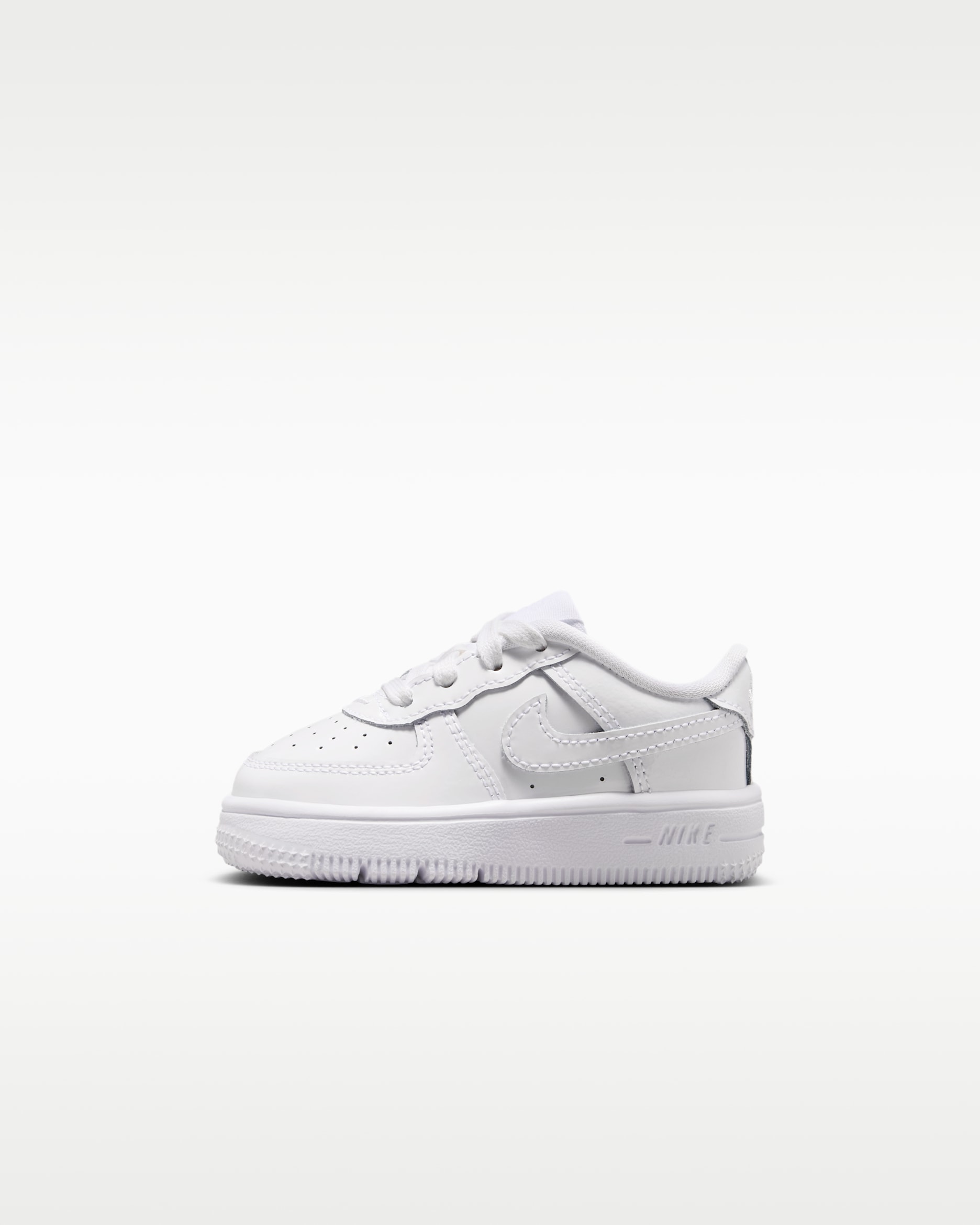 NIKE スニーカー Nike Force 1 Low Patent Leather Baby/Toddler Shoes. Nike.com